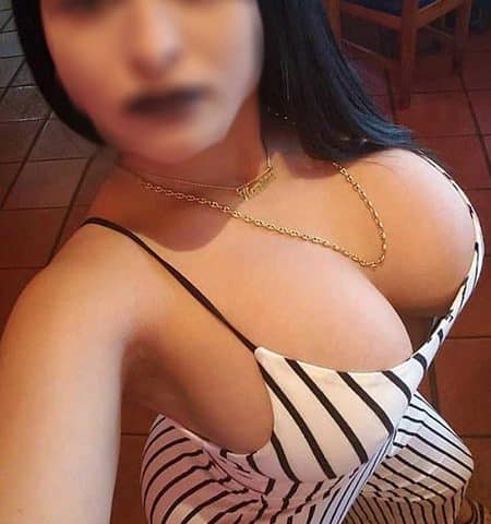 Aarohi Vip Escort Girl